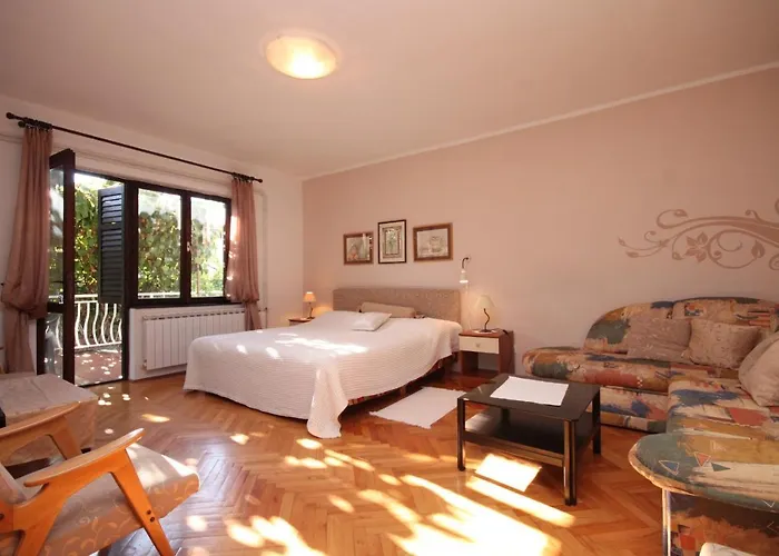 With A Parking Space - 7283 * Fazana