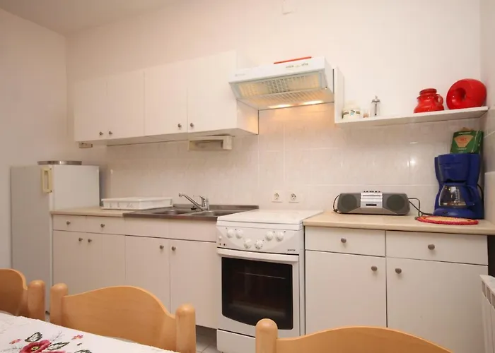 With A Parking Space - 7283 *